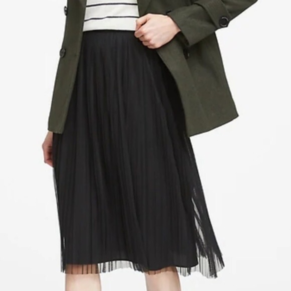 Banana Republic Dark Grey Pleated Tulle Midi Skirt Sz 0P